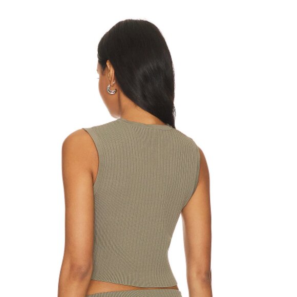 L'Academie Idola Rib Top - Picture 2 of 10